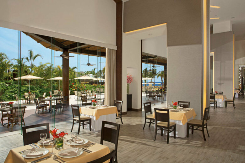 Hotel Dreams Vallarta Bay Resort & Spa