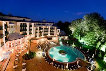 Lotus Therme Hotel &amp; Spa