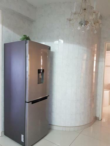 Beach Frond Apartment