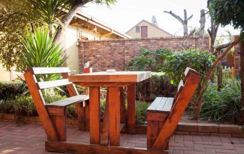 Hostal Acre Of Africa Guesthouse