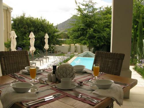 Hostal Maison D'ail Guest House