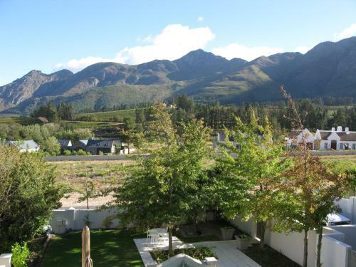 Hostal Maison D'ail Guest House