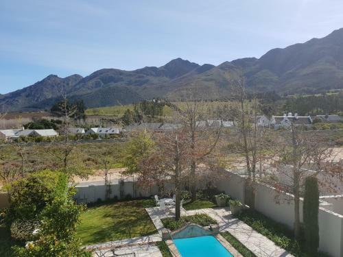 Hostal Maison D'ail Guest House
