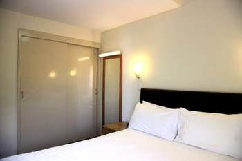 Hotel Best Western Travellers Motor Village