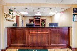 Hotel Quality Inn & Suites