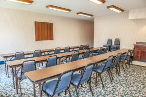 Hotel Comfort Suites Auburn