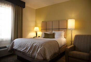 Hotel Candlewood Suites Alexandria