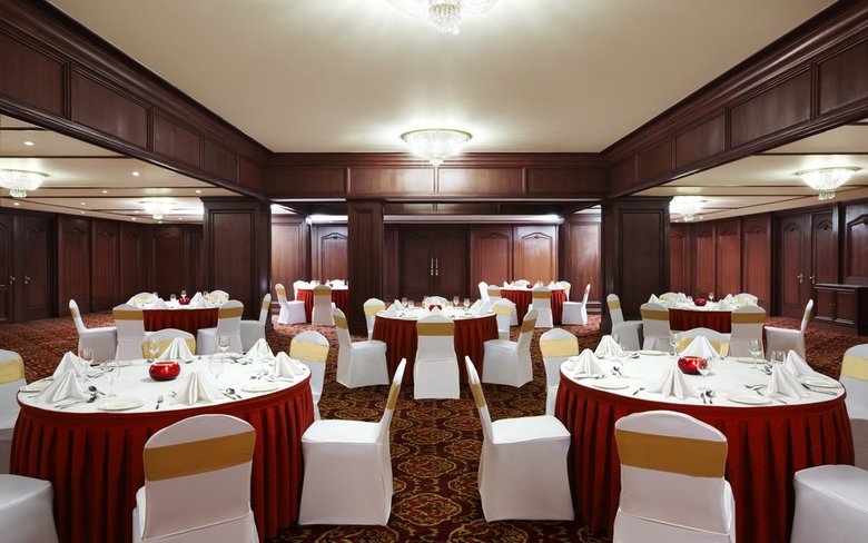 The Gateway Hotel