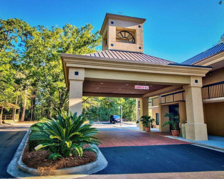 Hotel Clarion Inn & Suites Aiken