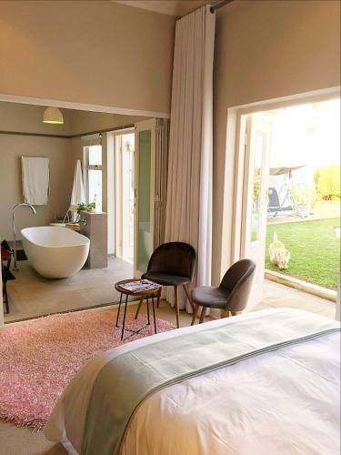 Hostal Maison Jacaranda