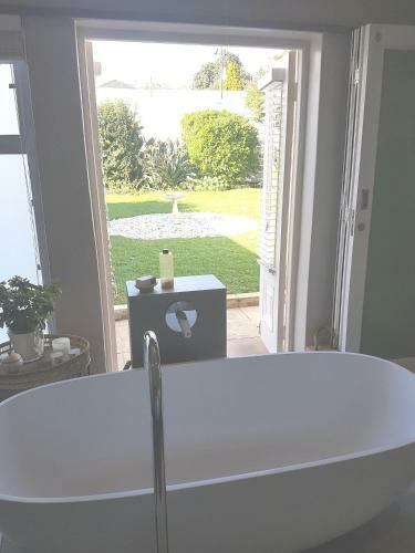 Hostal Maison Jacaranda