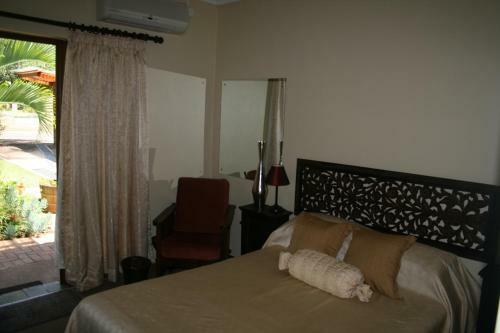 Hostal Tamboti House