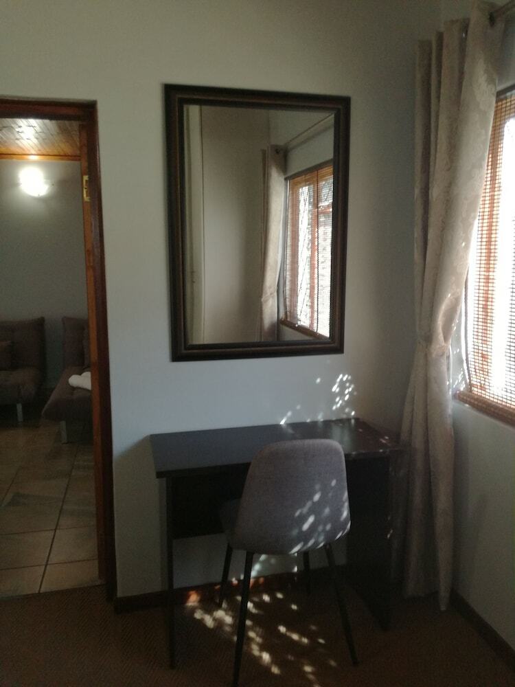 Hostal Villa Tropicana