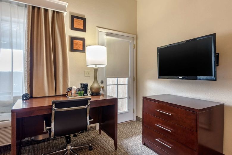 Hotel Comfort Inn