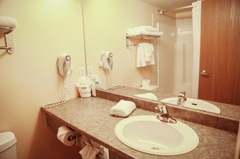 Hotel Super 8 Amherst Ns
