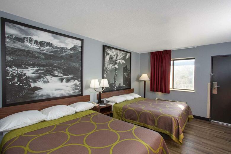 Hotel Super 8 Naples