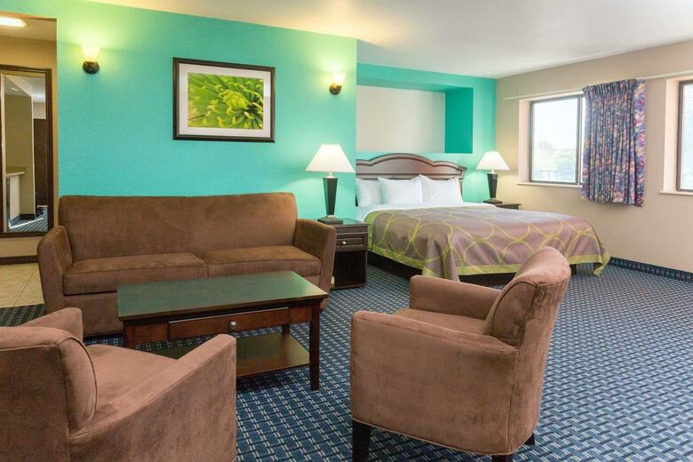 Hotel Super 8 Naples