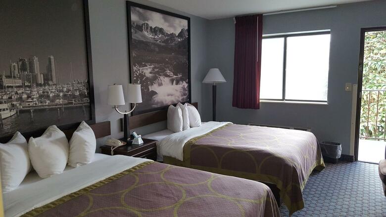 Hotel Super 8 Naples