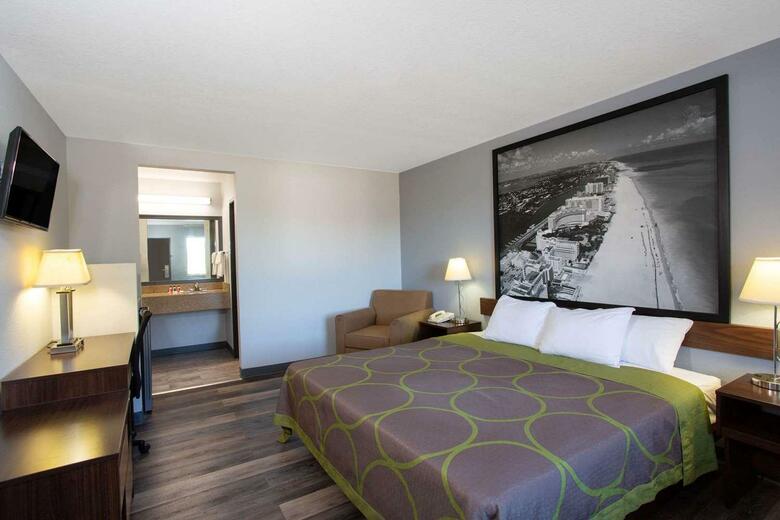Hotel Super 8 Naples