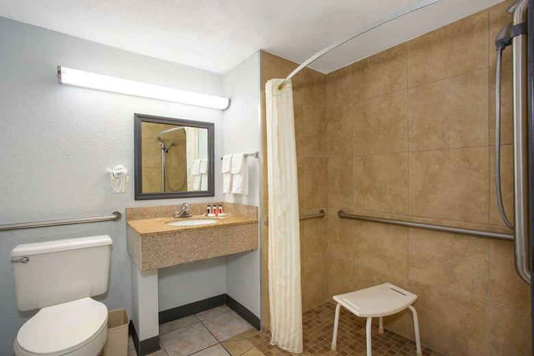 Hotel Super 8 Naples