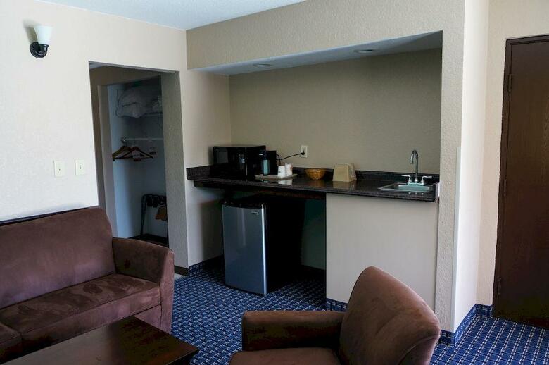 Hotel Super 8 Naples