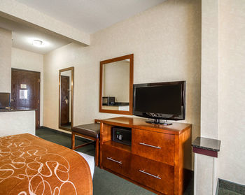 Hotel Comfort Suites Appleton Airport