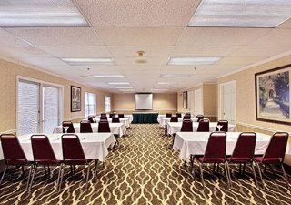 Hotel Comfort Suites Appleton Airport