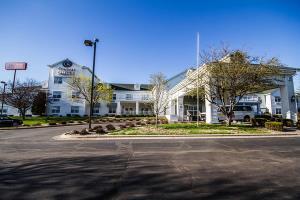 Hotel Comfort Suites Appleton Airport