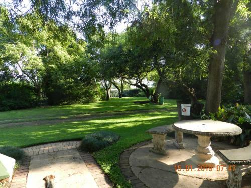 Bed & Breakfast President Paul Kruger Guest Lodge
