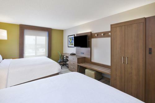 Holiday Inn Express Hotel & Suites Auburn Hills