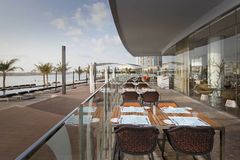 Hotel Jumeirah At Etihad Towers Residences