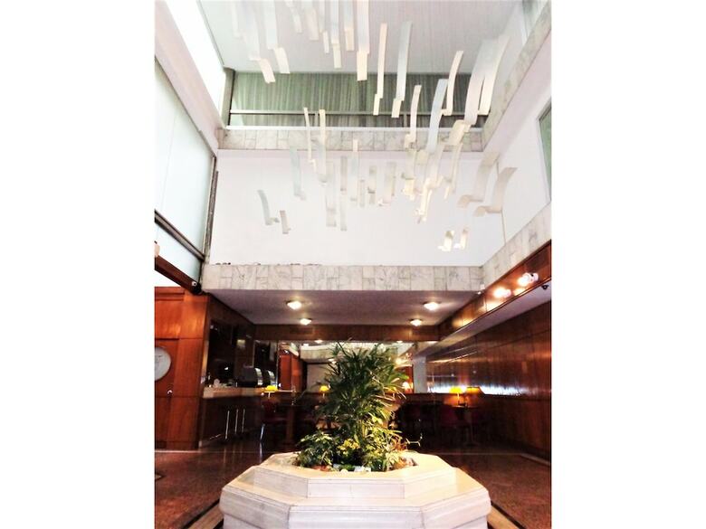 Hotel Balmoral Plaza