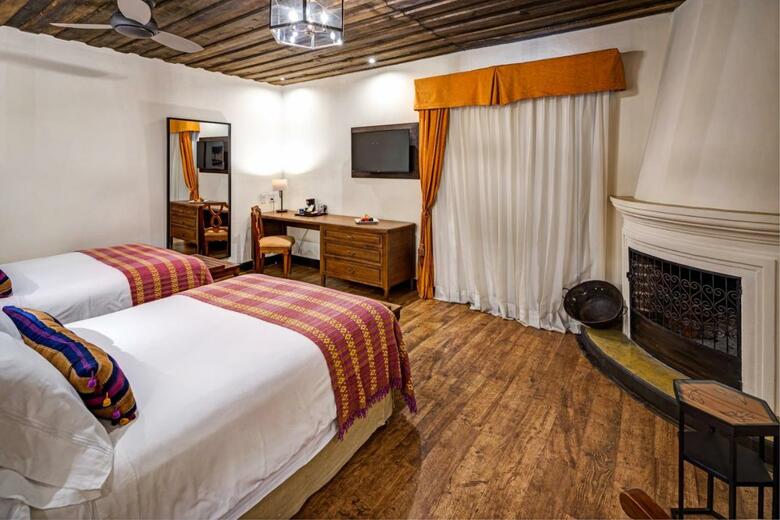 Porta Hotel Antigua