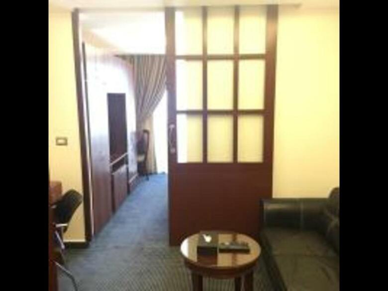 Hotel Midtown Y Suites