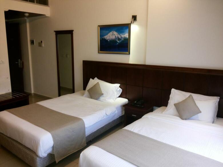 Hotel Midtown Y Suites