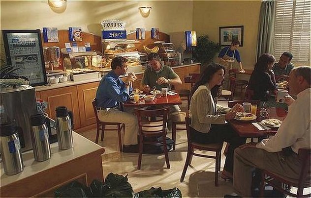 Holiday Inn Express Hotel & Suites Bakersfield Central