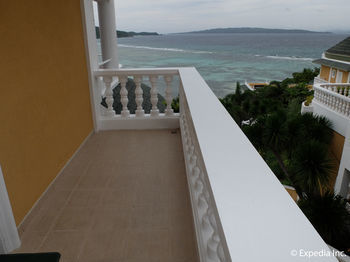 Hotel Monaco Suites De Boracay