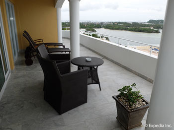 Hotel Monaco Suites De Boracay