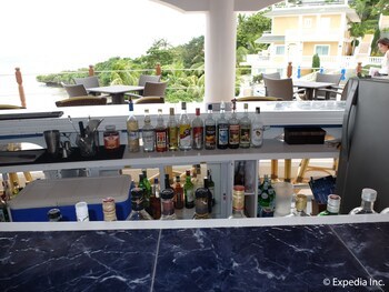 Hotel Monaco Suites De Boracay