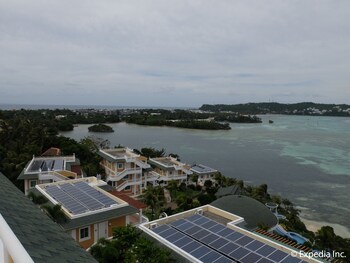Hotel Monaco Suites De Boracay