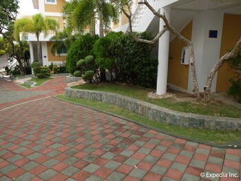 Hotel Monaco Suites De Boracay