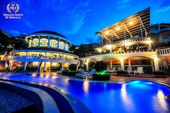 Hotel Monaco Suites De Boracay