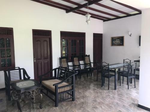 Hostal Ruwanpura Info Tours