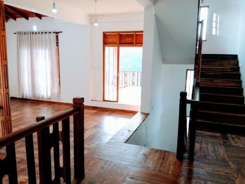 Hostal Lakdiv Lake Resort