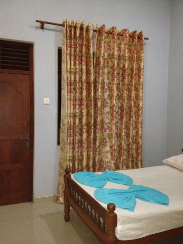 Nadee Inn Family Guest House