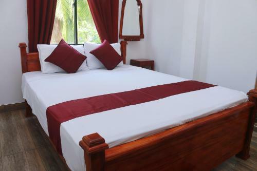 Sarath Home Stay And Safari