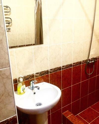 Hostal Guest House On Kamyshovaya 12 A