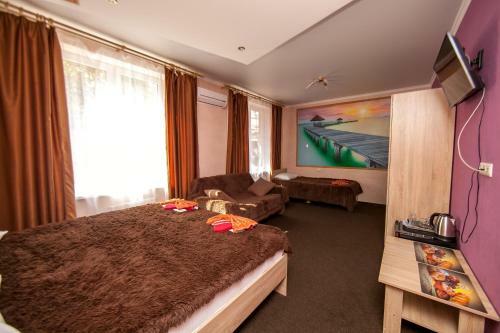 Hostal Schastlivy Slon Guest House