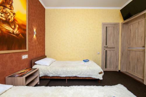 Hostal Schastlivy Slon Guest House