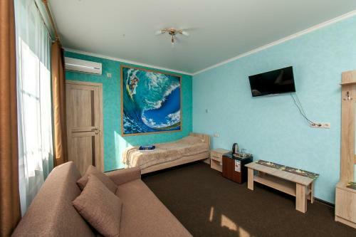 Hostal Schastlivy Slon Guest House